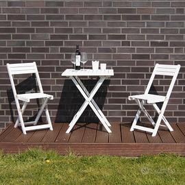 Tavolo e sedie pieghevoli da esterno per giardino