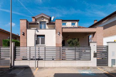 VILLA SINGOLA A BEINASCO