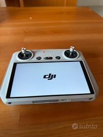 Radiocomando dji rc con schermo integrato