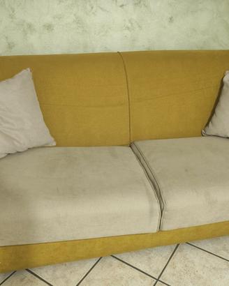 2 divani di cui uno a letto 1 piazza e mezzo