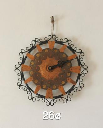 Orologio ferro battuto con inserti rame e ottone