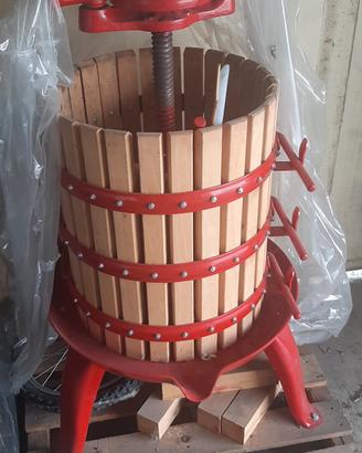 Torchio per vino