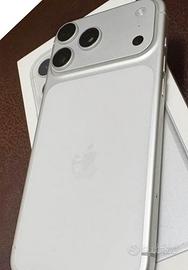 iPhone 17 Pro Max 

iPhone 17 Pro Max colore silve