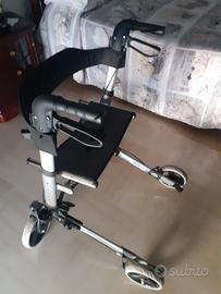 Deambulatore girello