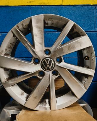 4 CERCHI IN LEGA 16 POLLICI ORIGINALI AUDI VW