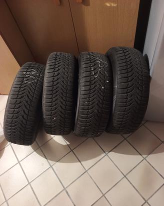 gomme invernali Kumho 205/55 R16 91T