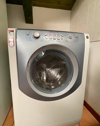 Lavatrice Hotpoint Ariston Aqualtis 8 kg