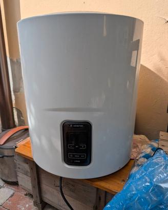 Scaldabagno elettrico ARISTON Lydos Plus 50L