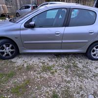 Peugeot 206 anno 2004,usata