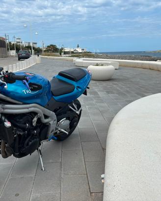 Triumph speed triple 955i
