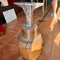 Incudine da fabbro per chiodi epoca 600