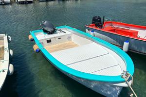 Barca punta licosa Yamaha 25hp 4 tempi come nuovo