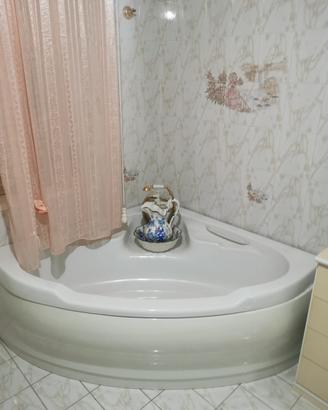 Vasca da Bagno Angolare