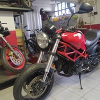 Ducati monster 695