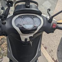 Piaggio Beverly 350 - 2012