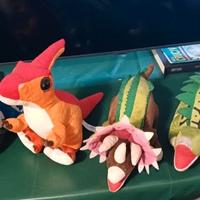 Set peluche dinosauri vari da cm 32 a 40 ( vendibi