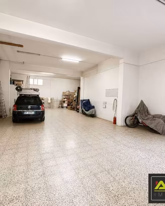 Immobile di 145 m² con 1 locale a Canicattì
