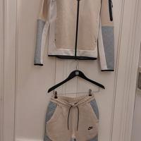 Tuta Nike Tech felpa e pantalone 