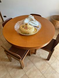 Tavolo allungabile in legno vintage
