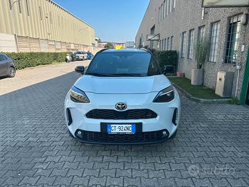 TOYOTA YARIS CROSS GR