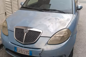 Lancia Ypsilon
