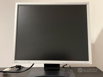 Monitor 17 pollici