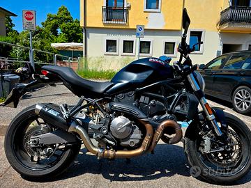 Ducati Monster Dark 821 2018