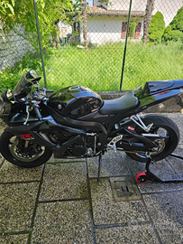 Suzuki GSX-R 750