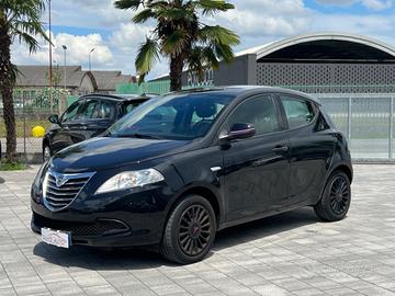 Lancia Ypsilon 1.2 69 CV 5 porte Elefantino