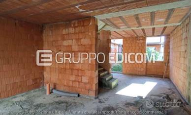 Appartamento, Trovo.