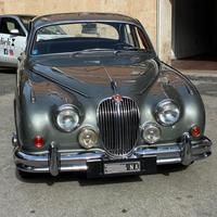 Jaguar mk2 3,4 per cortesia legga accetto permuta