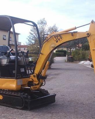 Miniescavatore usato JCB 8015