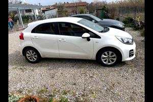 Kia rio 1.1 collection