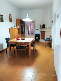 Ampio appartamento con garage Fragagnano