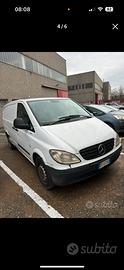 Mercedes Vito 111