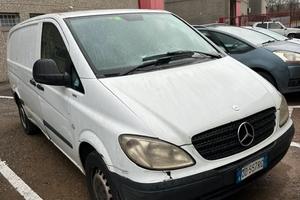 Mercedes Vito 111