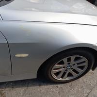 Parafango anteriore dx BMW 320D 2007 mod SW N47D20