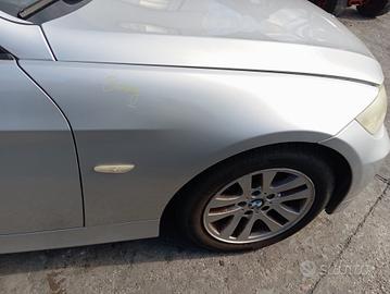 Parafango anteriore dx BMW 320D 2007 mod SW N47D20