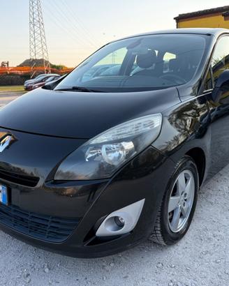 Renault Grand Scénic 1.5 dCi 110CV Dynamiqu