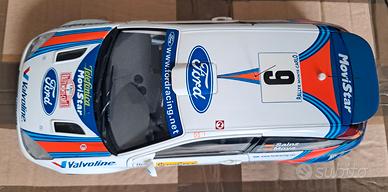 Ford Focus Wrc scala 1/18 Autoart