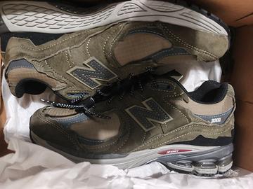 new balance 2002r