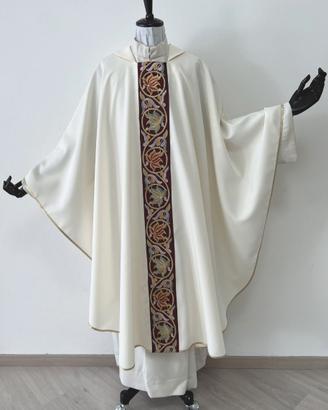 Casula bianca con striscia floreale (bordeaux) B49