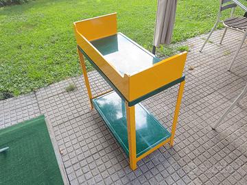 Tavolino per fornello da campeggio 