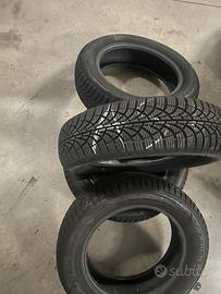 gomme goodyear ultragrip 9 165/65 R15 invernali