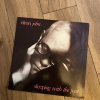 Elton John / Sleeping with the past
