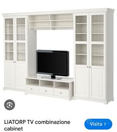 Mobile soggiorno IKEA Liatorp combinato.