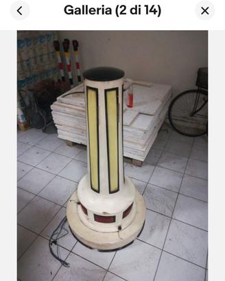 Collonina rotatoria stradale anni 60 80 restaurata