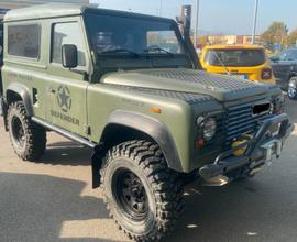 LAND ROVER Defender preparato