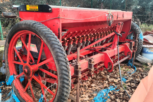 Seminatrice tradizionale Vittoria