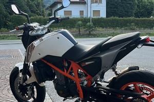 Ktm Duke 690